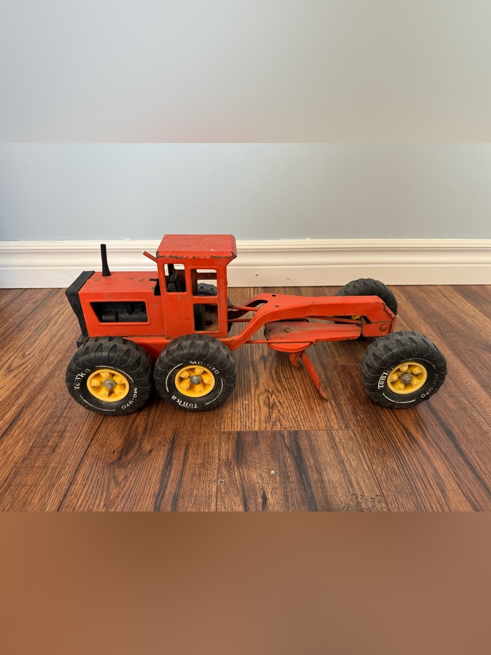 VTG 1970s Tonka Mighty Pressed Steel Road Grader Toy Truck Construction #3940